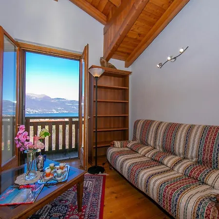 Il Blu Loft With Pool * Castelveccana